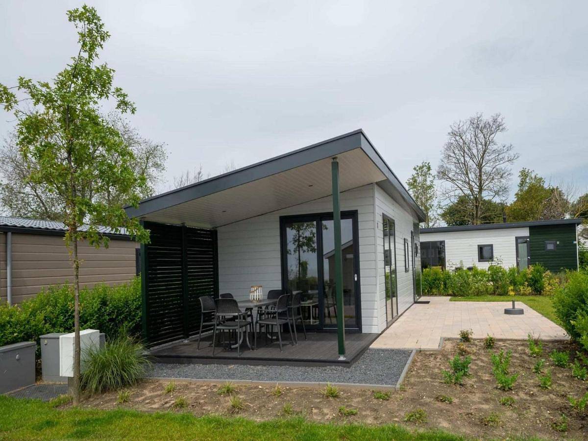 Two-Bedroom Chalet in Bovenkarspel, Markermeer