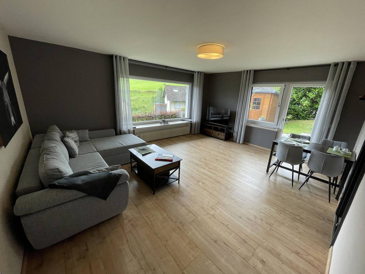 Ganze Ferienwohnung, Ferienwohnung "Im Wiesenrain" - Appartement/Fewo, Dusche, Wc, Terrasse in Reuschenbach, Hausen (Wied)