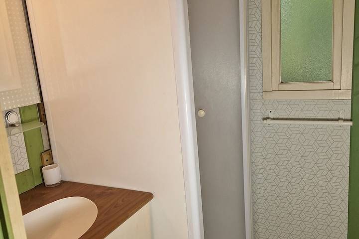 Gîte pour 4 personnes, avec terrasse ainsi que jardin et jacuzzi à Condat-sur-Vézère - 4