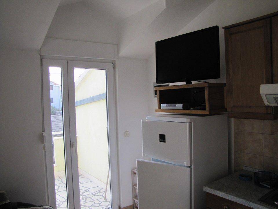 Ganze Ferienwohnung, Ferienwohnung Zdravko 3 für 5 Personen in Rogoznica, Šibenik-Knin
