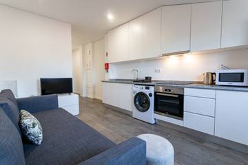 Apartamento De Férias para 3 Pessoas em São Miguel Island, Ponta Delgada, Foto 1