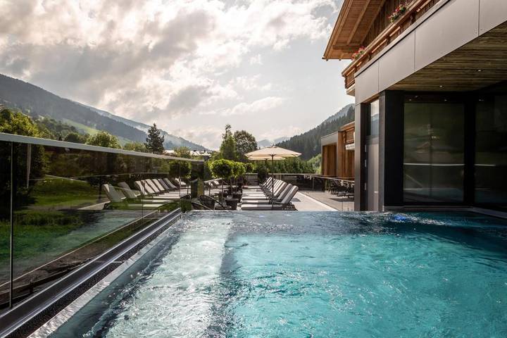 Hôtel pour 2 personnes, avec jardin et vue ainsi que piscine et sauna - 1