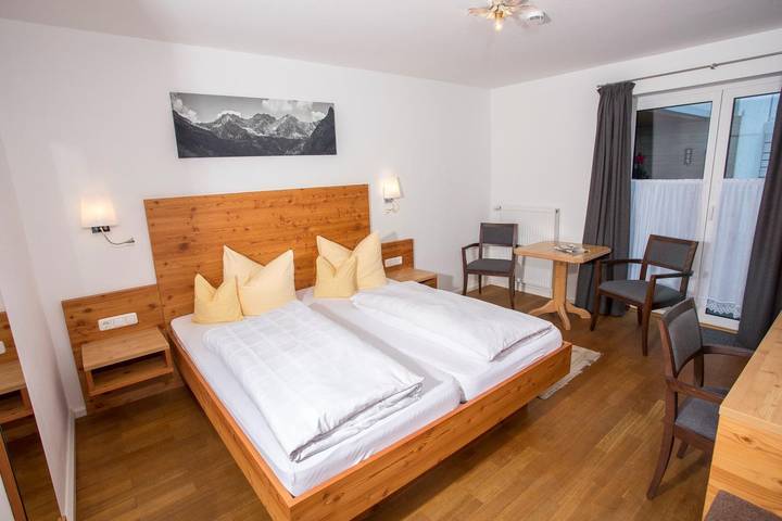 Hotel für 2 Personen, mit Balkon und Terrasse sowie Garten und Sauna im Kleinwalsertal - 4