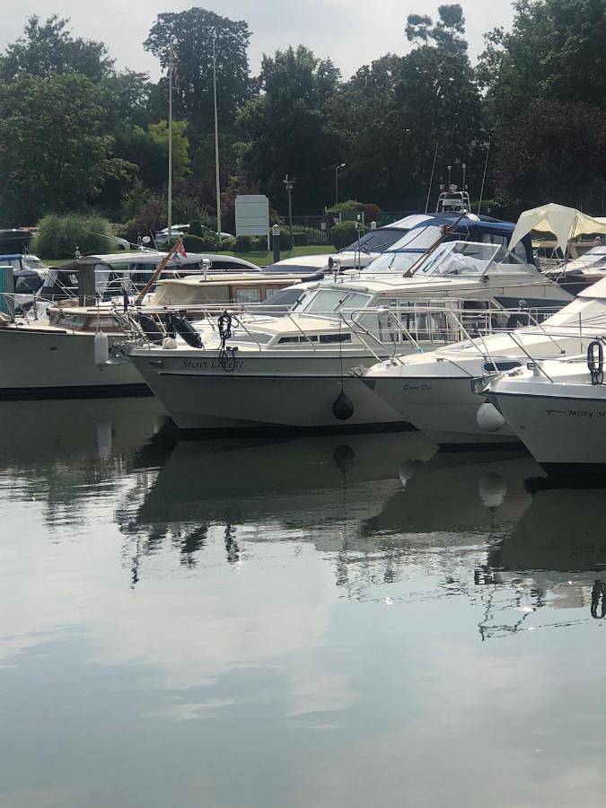 Bateau pour 4 personnes, avec jardin et vue dans Bray - 2