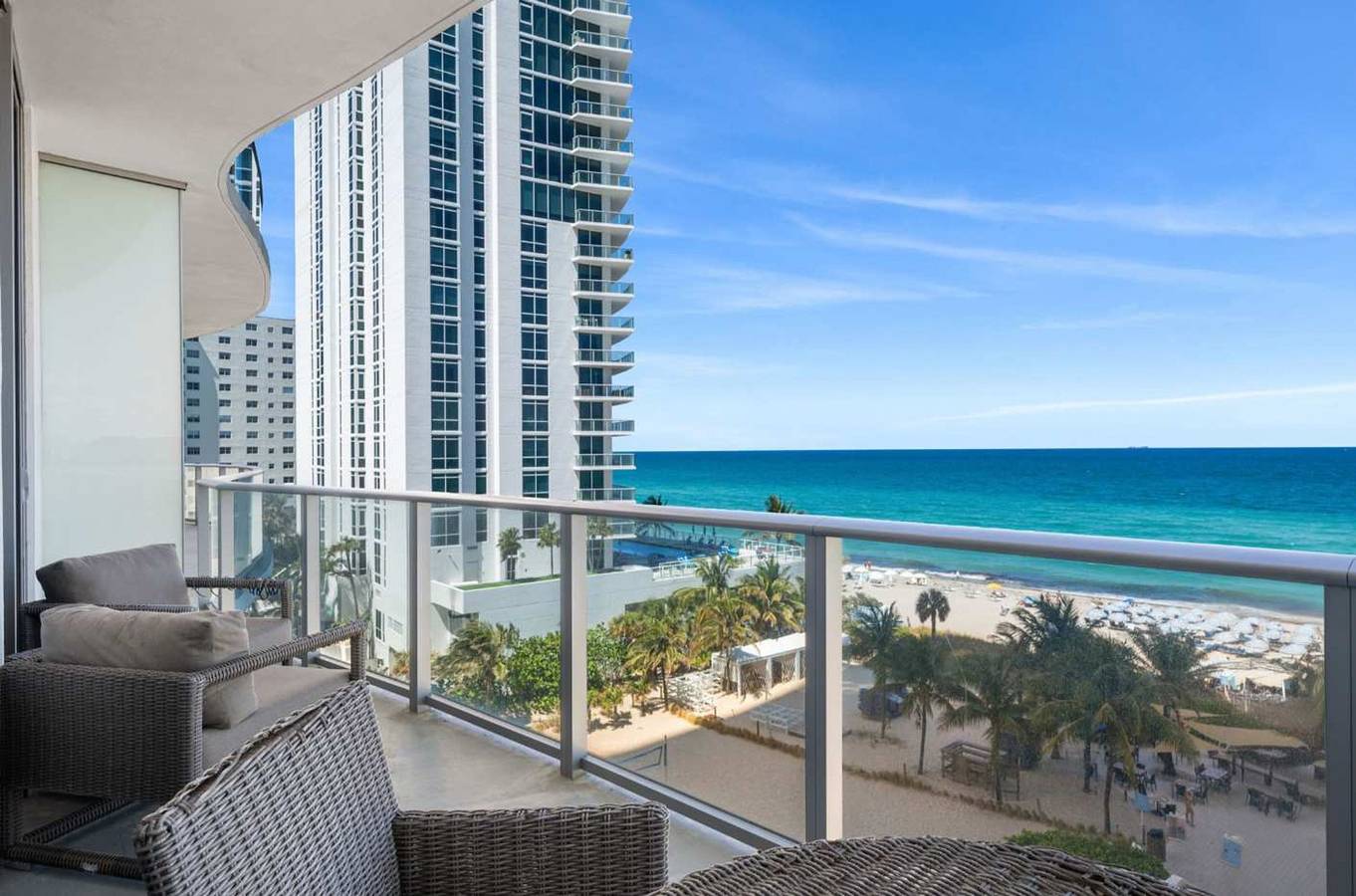 Apartamento entero, Beachfront Condo Front Oceanview Balcony and Pools in Hollywood Beach (FL), Hallandale Beach