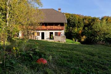 Cottage pour 2 personnes, avec jardin à Dingy-Saint-Clair