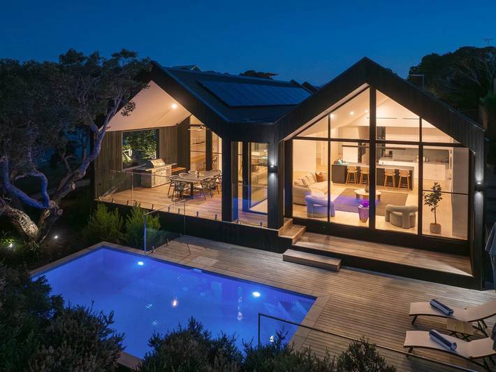 Holiday home for 10 people, with terrace and garden in Sorrento (Victoria)