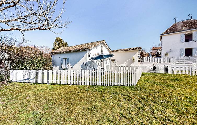 Location de vacances pour 4 personnes, avec jardin et terrasse, animaux acceptés à Oradour-Fanais - 2