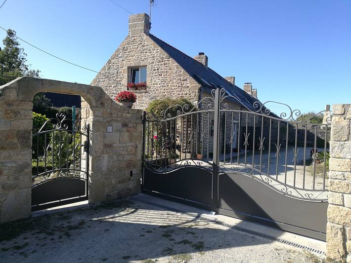 Gîte pour 4 personnes, avec terrasse et jardin