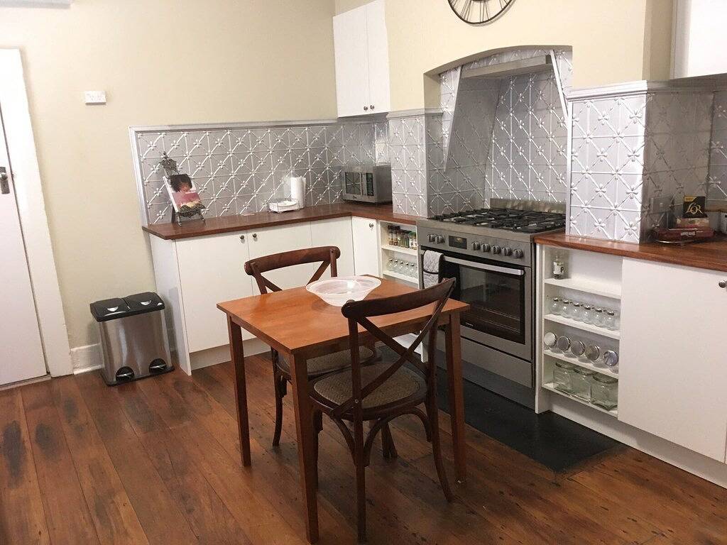 \"La Dentella\" Französisch für Spitze - Exquisite Luxus-Terrasse in Bathurst Cbd in Bathurst, New South Wales