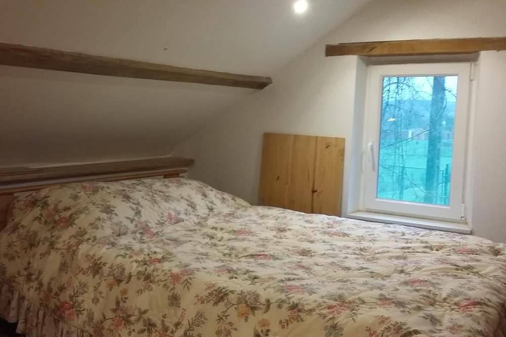 La Bergerie en Périgord Noir, Gîte 1 chambre en pierre avec terrasse et piscine in Siorac-en-Périgord, Périgord Noir