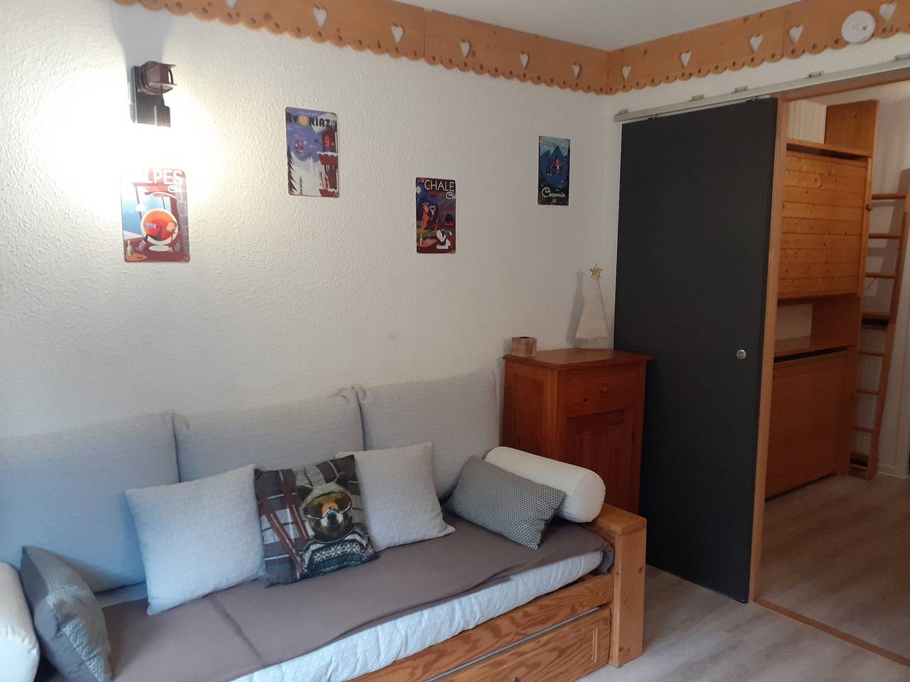 Estudio entero, Acogedor estudio para 3 en Valfréjus, teleférico a 20m, mascotas permitidas in Valfréjus, Modane