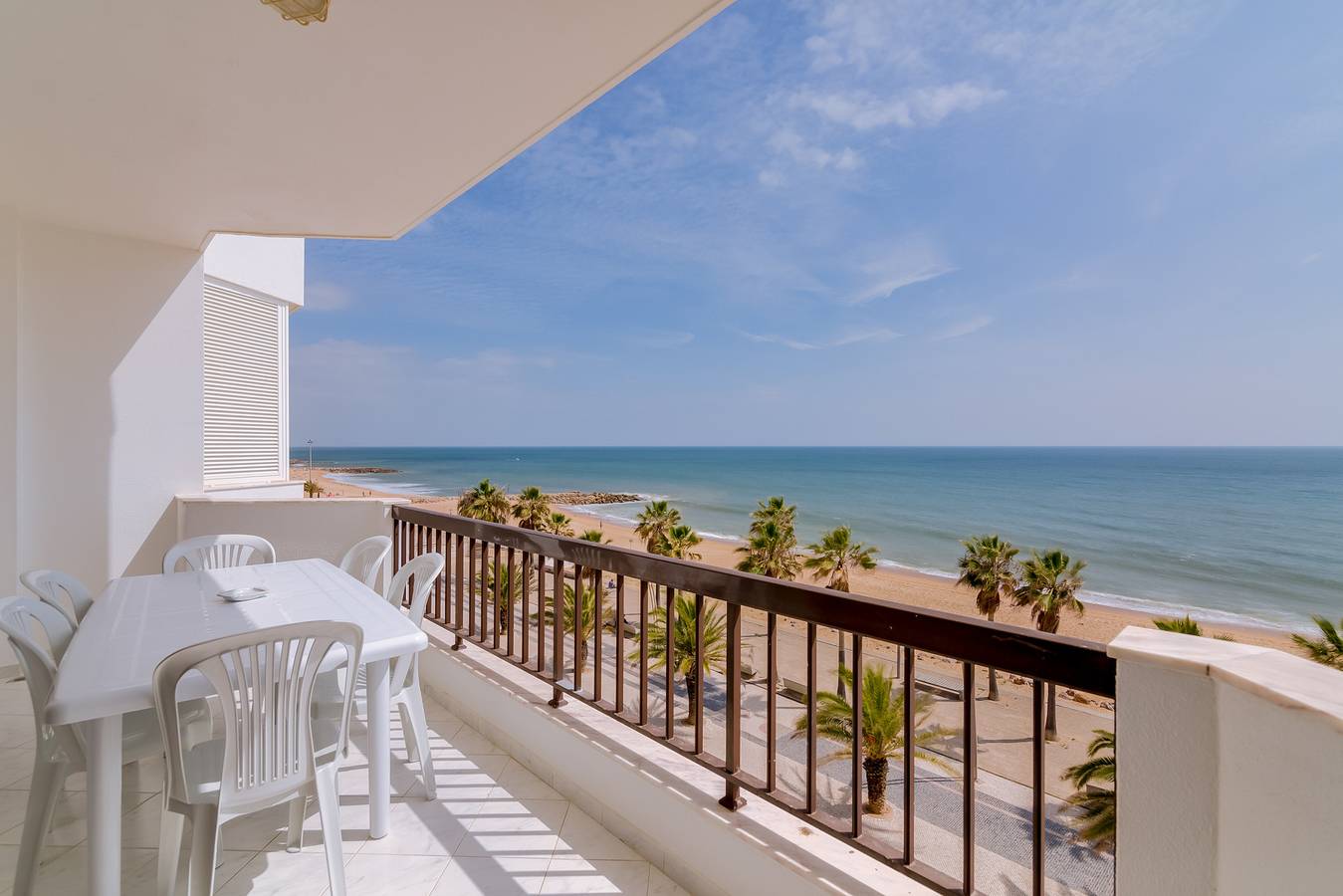 Apartamento inteiro, Atlântico View - Beach front - Quarteira in Cavacos, Quarteira