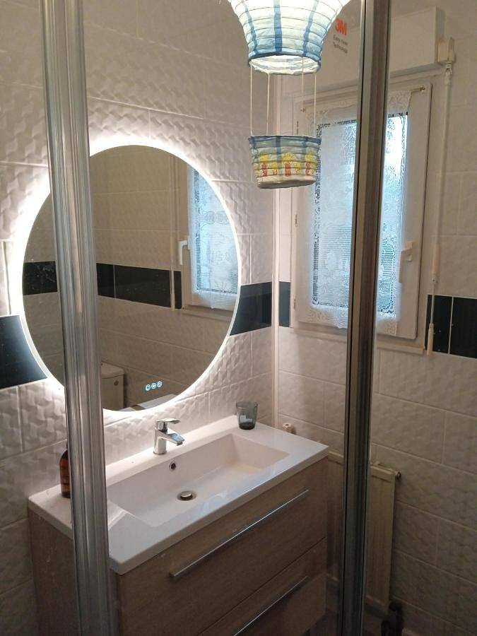 Appartement de vacances entier, Double Room with Terrace in Mulsanne, Sarthe
