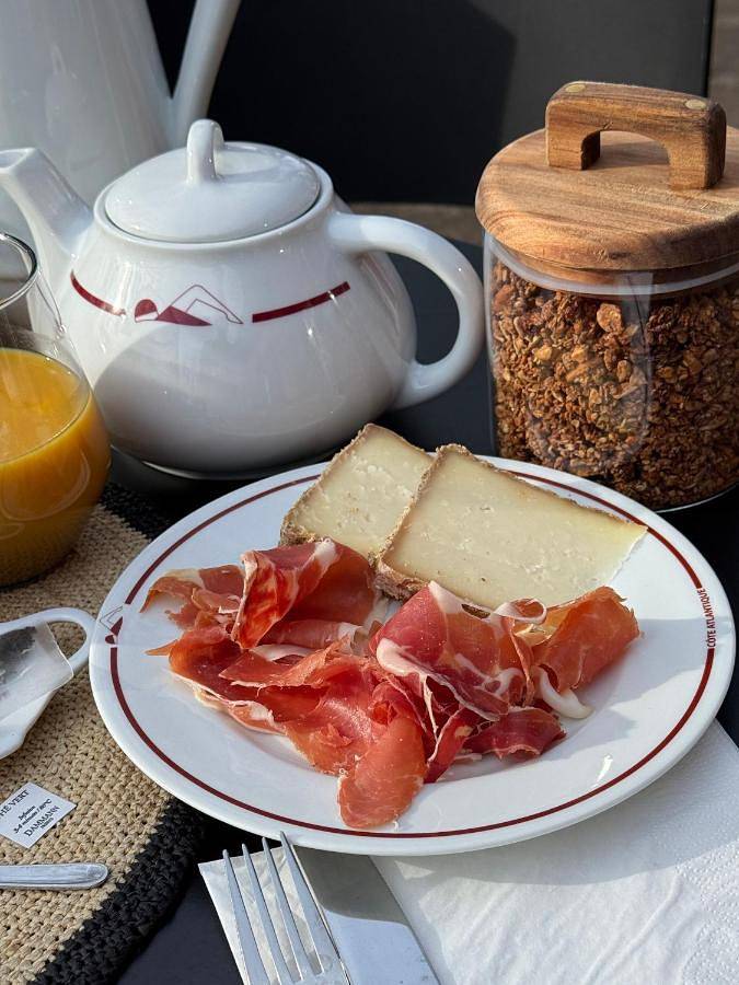 Chambre d’hôte pour 2 personnes, avec jardin et piscine, animaux acceptés à Ascain - 3