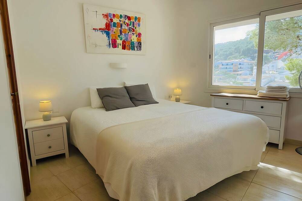 Entire apartment, Rr1. Terrace and balcony with spectacular views in Aigua Xelida, Tamariu