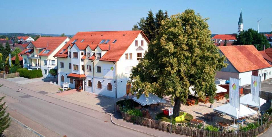 Hotel für 3 Personen, mit Balkon und Terrasse sowie Garten