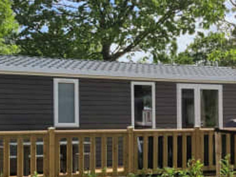Siblu Camping Lauwersoog - Stacaravan 4 personen - Stacaravan Excellence 2 slaapkamers (4 pers) terras in Lauwersmeer, Nederlandse Noordzeekust
