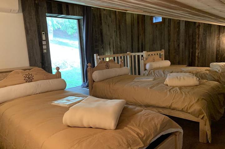 Location de vacances pour 6 personnes, avec terrasse et jardin à Saint-Apollinaire-de-Rias - 4