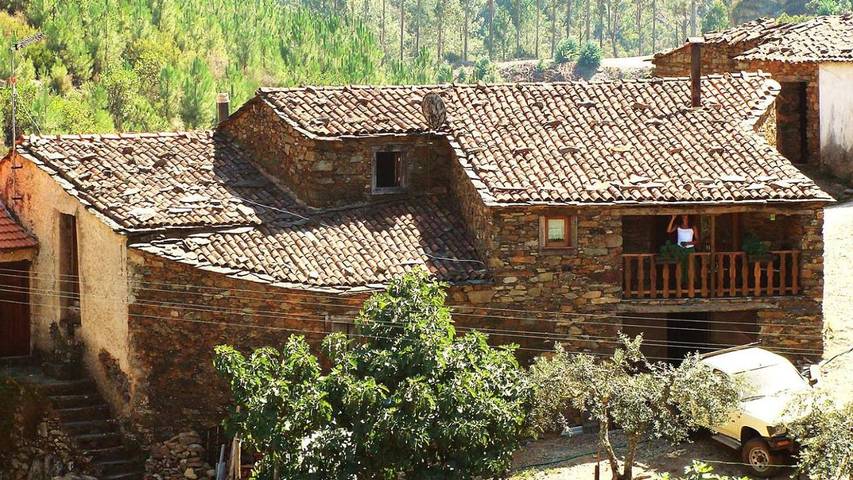 Maison de campagne pour 4 personnes, avec vue ainsi que jardin et vue sur le lac, animaux acceptés dans Alvares - 2