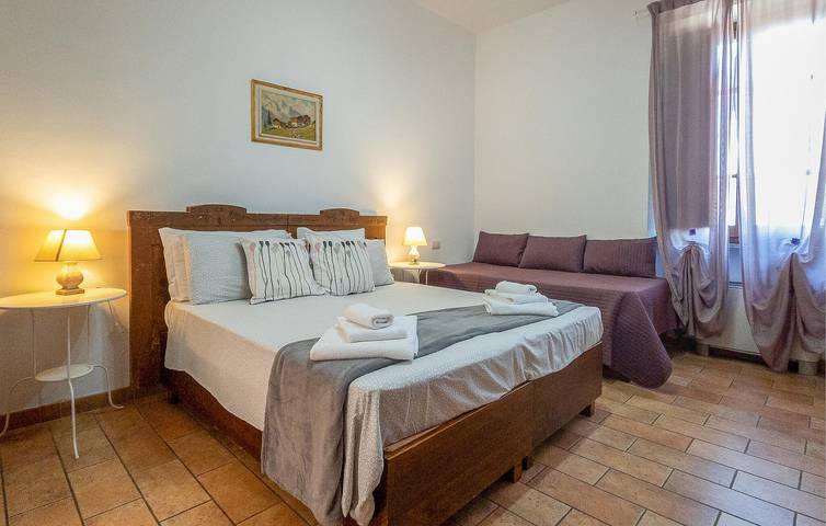 Apartamento vacacional entero, Retiro junto al lago con piscina, aire acondicionado, aparcamiento - 2,5 km de Umbertide in Montone (Italia), Valtiberina