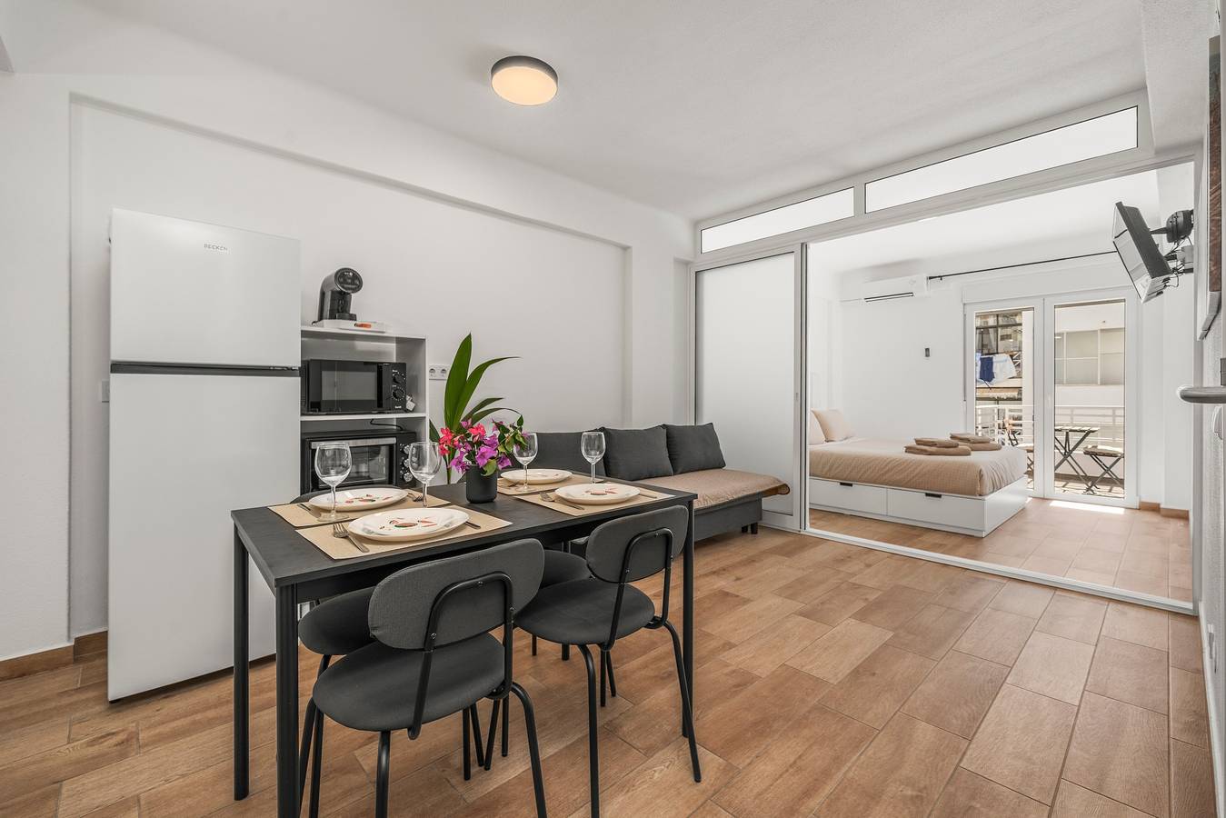 Ganze Wohnung, Apartment 'Armação Beach' mit Balkon, Wlan und Klimaanlage in Armação de Pêra (costa), Armação de Pera