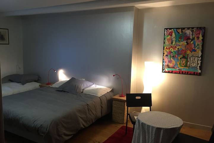 4 * encanto rural, corazón del pueblo viejo, terraza, wifi, in Besse-et-Saint-Anastaise, Parque Natural Regional Volcans d'Auvergne