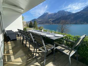 Vakantiehuis voor 8 personen, met uitzicht op het meer en tuin, kindvriendelijk in Doussard