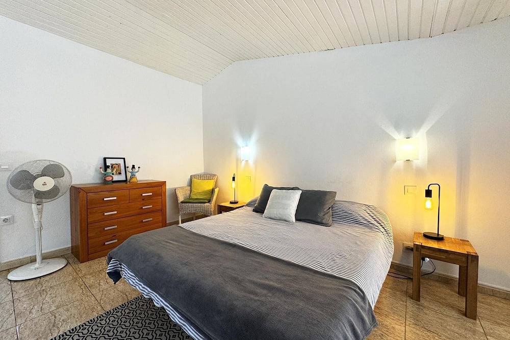 Casa familiar con piscina privada y terraza. in La Escala, Alt Empordà
