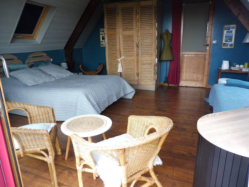 Chambres d'hôtes de Kernevez - Chambre avec balcon in Plougrescant, Côte de Granit Rose