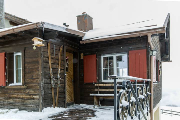 Ferienwohnung für 4 Personen, mit Terrasse und Garten in Mundaun