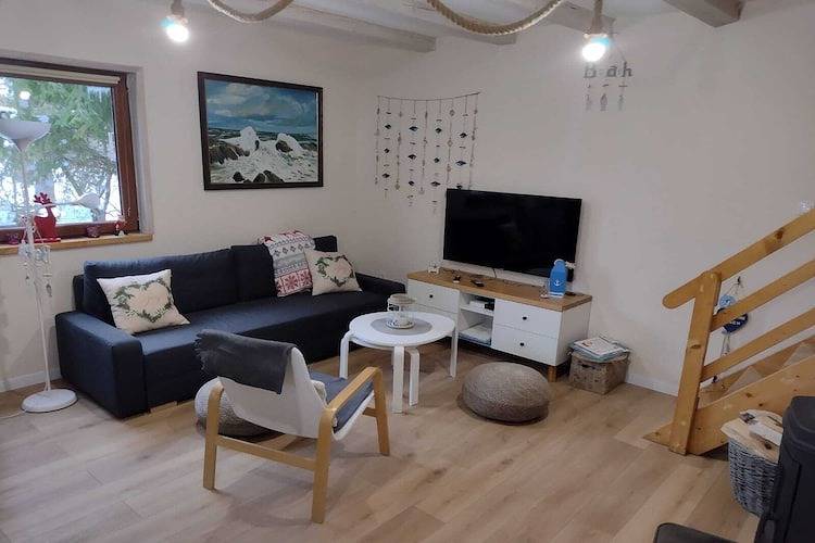 Ganzjähriges Ferienhaus mit Kamin, 3 Schlafzimmer in Kopalino, powiat wejherowski