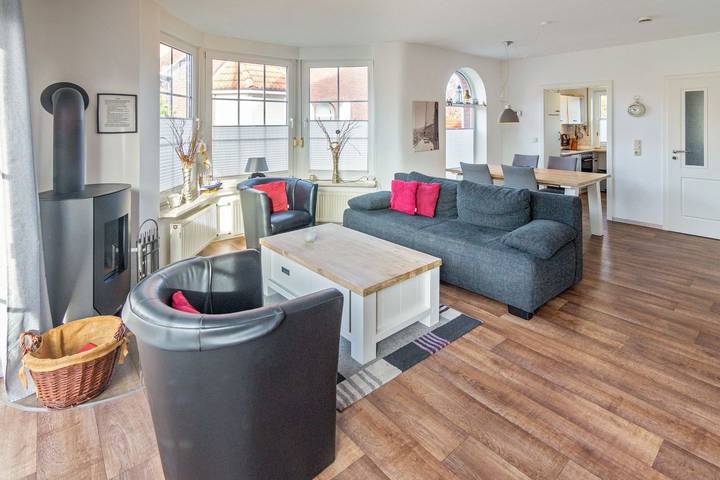 Ferienhaus für 4 Personen, mit Terrasse und Garten in Dornumersiel