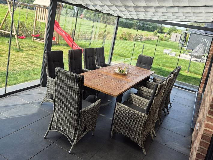 Ferienhaus für 10 Personen, mit Balkon/Terrasse und Whirlpool sowie Terrasse und Garten in Jade - 4