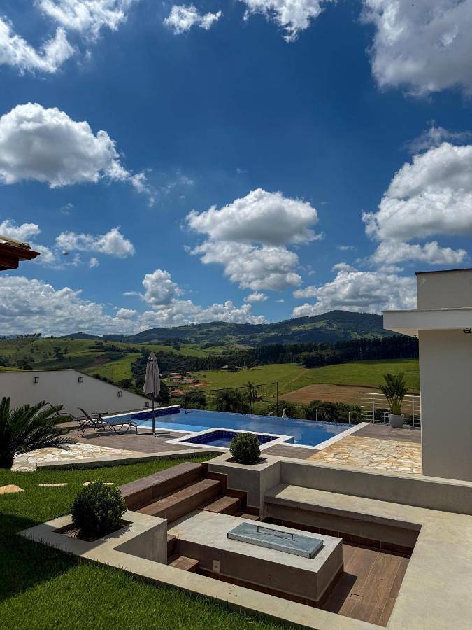 Casas e apartamentos de temporada para 14 pessoas, com vista e jardim e ainda piscina, com animais de estimação em Socorro