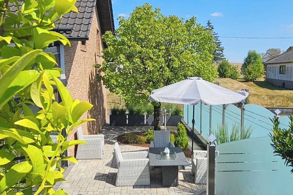 Ganze Wohnung, Eifel- Ruhe und Natur Auszeit zu Zweit mit Wintergarten in Naturpark Hohes Venn-Eifel