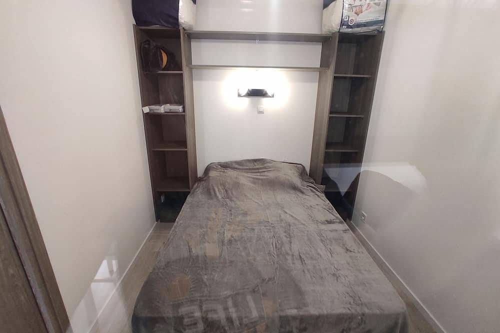 Entire apartment, 2/4-Person Studio In The Center Of La Bourboule in La Bourboule, Volcans d'Auvergne Regional Nature Park