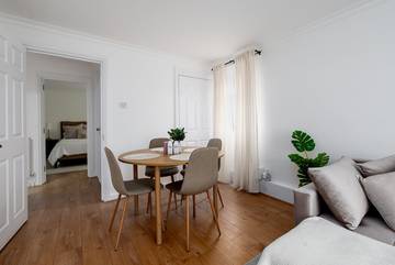 Apartment for 3 People in Downtown, London, Photo 4