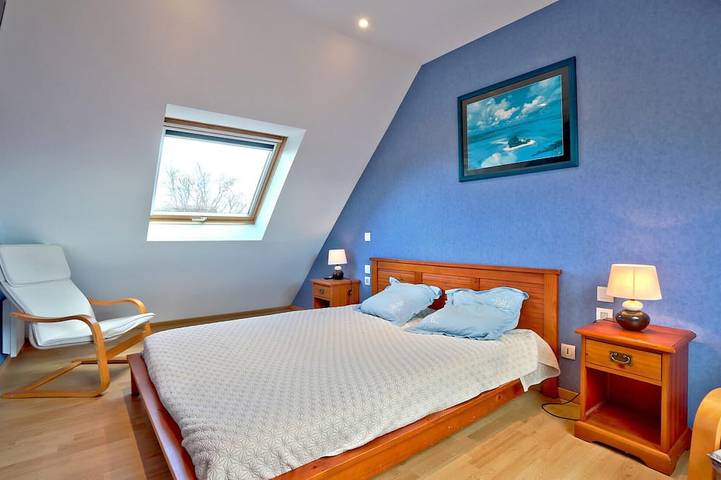Beautiful home in Courtils with WiFi in Courtils, Baie du Mont-Saint-Michel
