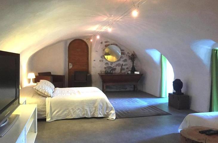 Location de vacances pour 5 personnes, avec terrasse ainsi que piscine et vue à Valleraugue - 4