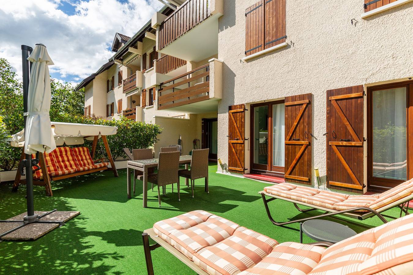 Appartement entier, Appartement de vacances 'Maison Bruno' avec terrasse privée et Wi-Fi in Annecy-le-Vieux, Annecy (commune)