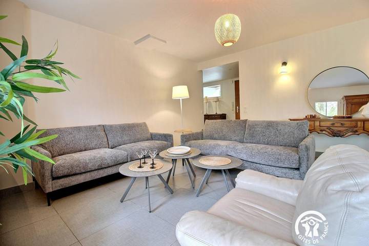 Gîte pour 4 personnes, avec terrasse et jardin à Arradon - 3