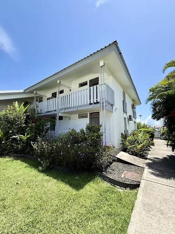 Gîte pour 2 personnes, avec terrasse et vue dans Port De Saint Francois - 4