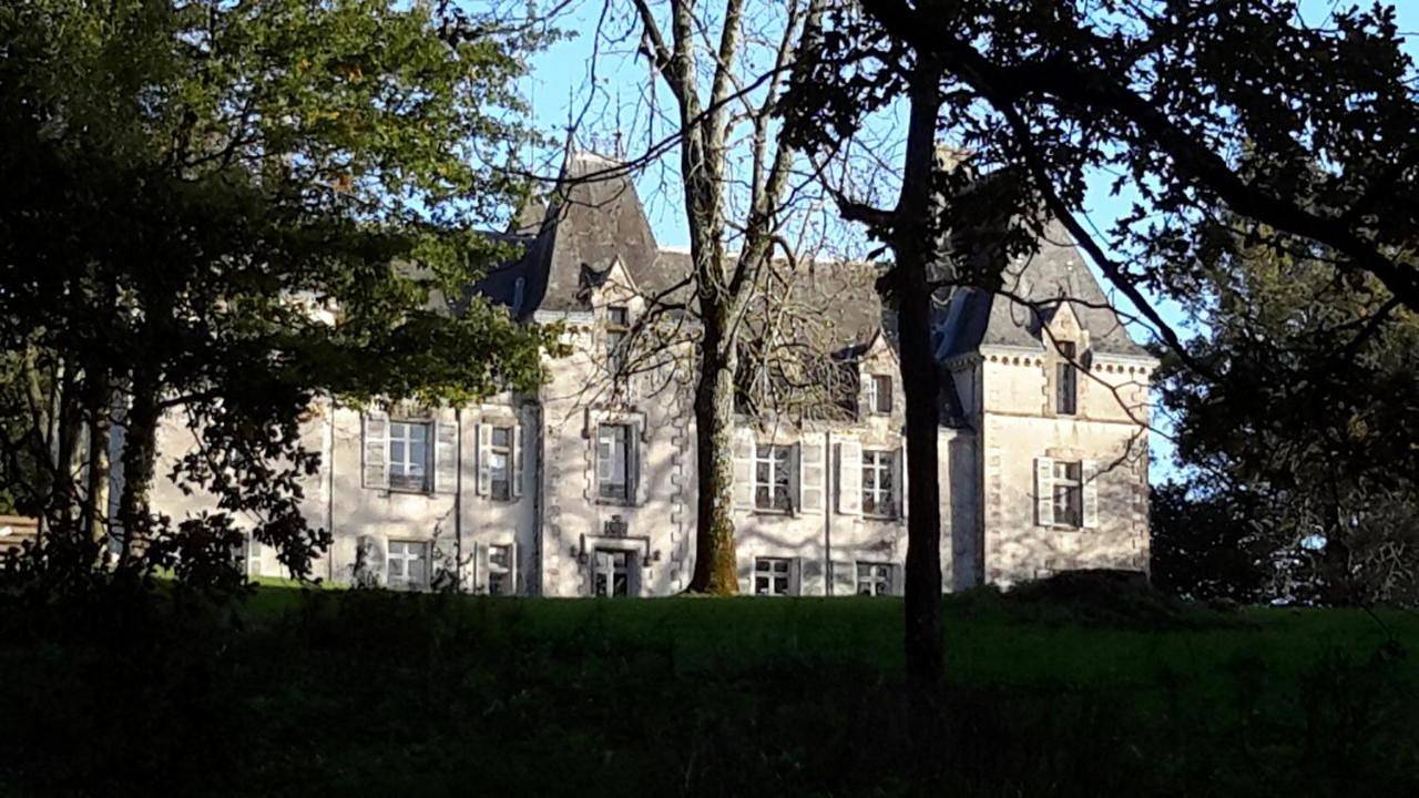 Chateau Pont Jarno B&B in Cours (Deux-Sèvres), Région de Niort