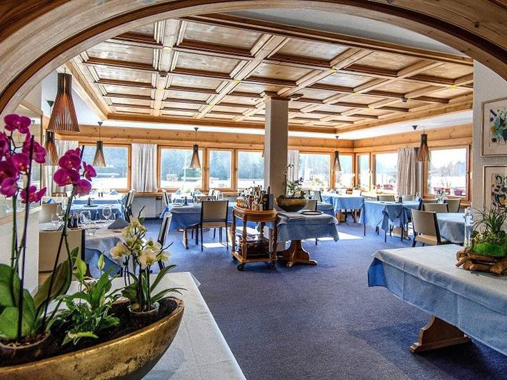 Hotel Seehof - Dz Arvenchic mit Seeblick und Balkon in Vaz/Obervaz, Plessur Alpen