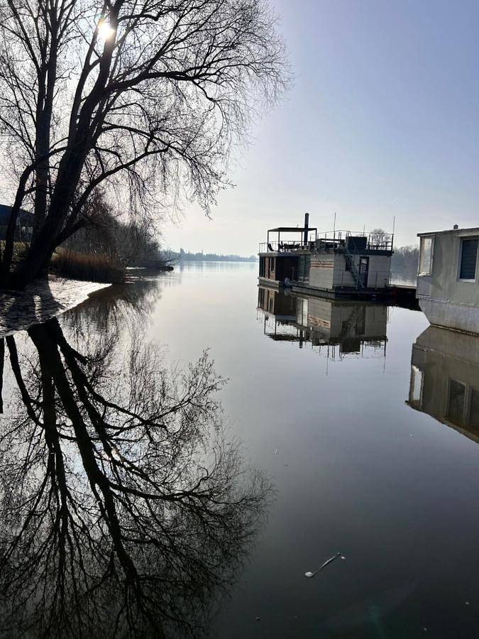Hausboot Appartments in Wiesbaden, Südhessen