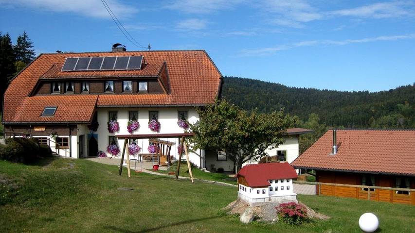 Ferienwohnung für 4 Personen, mit Garten und Balkon, mit Haustier - 1