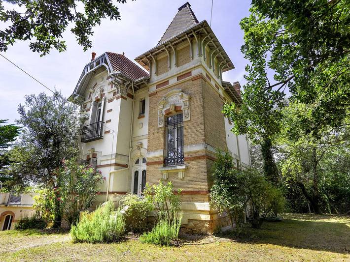Location de vacances pour 15 personnes, avec Terrasse et Jardin dans Plage des Abatilles