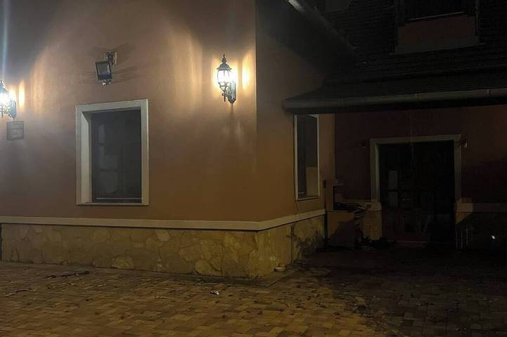 Vacation rental for 12 people, with hot tub and terrace as well as yard and sauna in Budapest