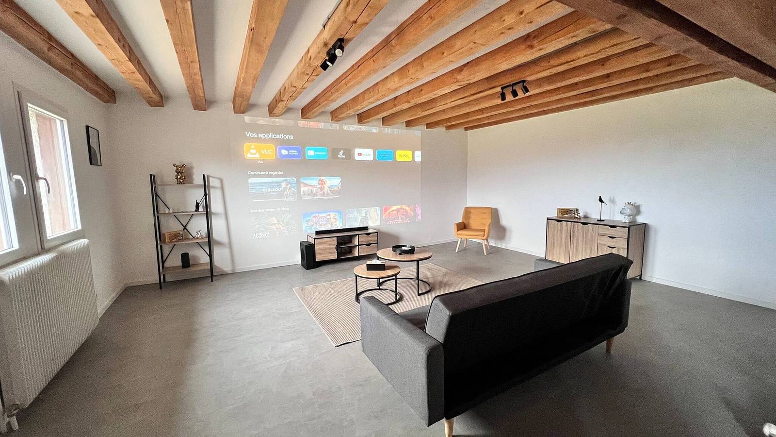 Entire apartment, Loft Au Pied Des Vignes in Vosne-Romanée, Beaune region